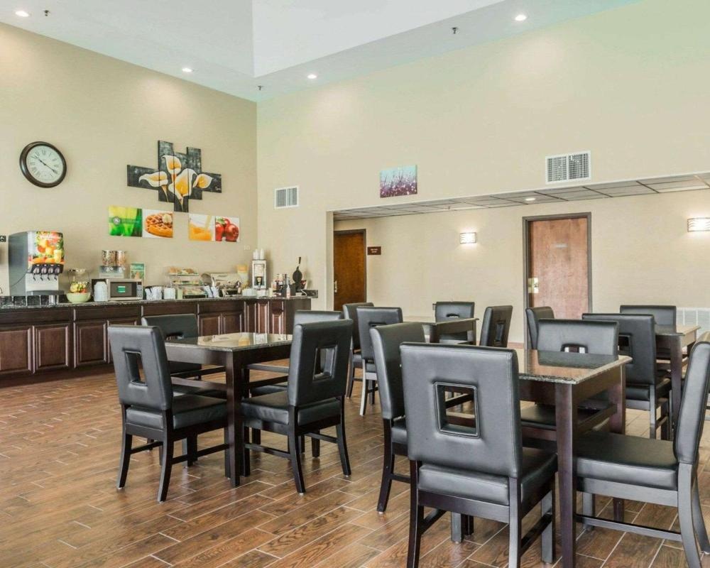Quality Inn & Suites near Coliseum and Hwy 231 North Image 21