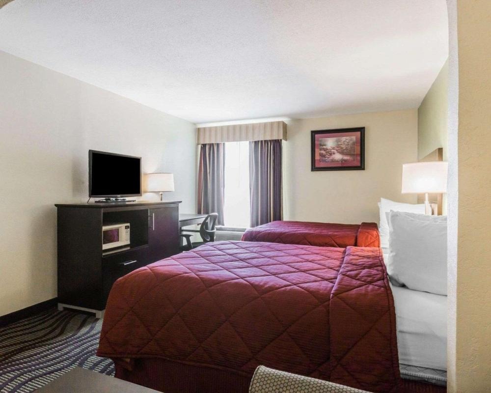 Quality Inn & Suites near Coliseum and Hwy 231 North Image 26